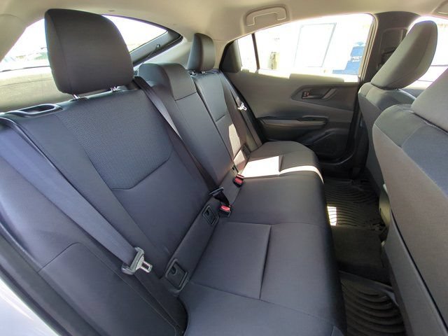 Used 2024 Toyota Prius LE FWD image 7