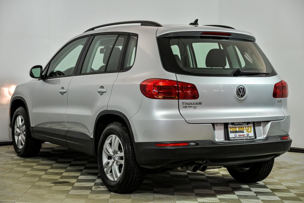 Used 2017 Volkswagen Tiguan S image 5