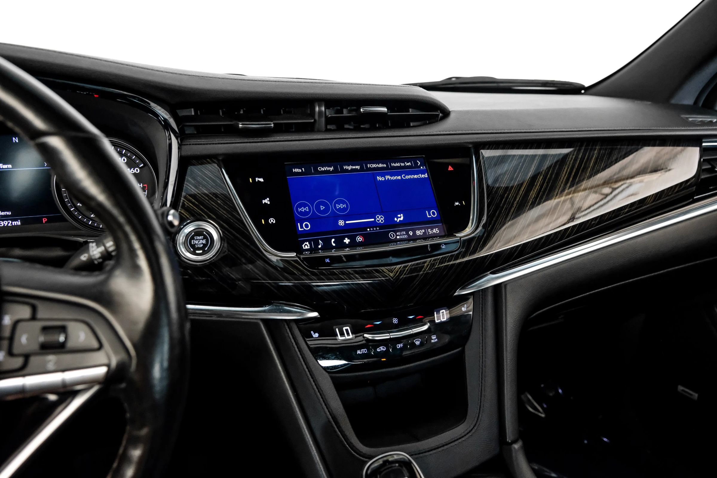 Used 2022 Cadillac XT6 Premium Luxury w/ Technology Package FWD image 21