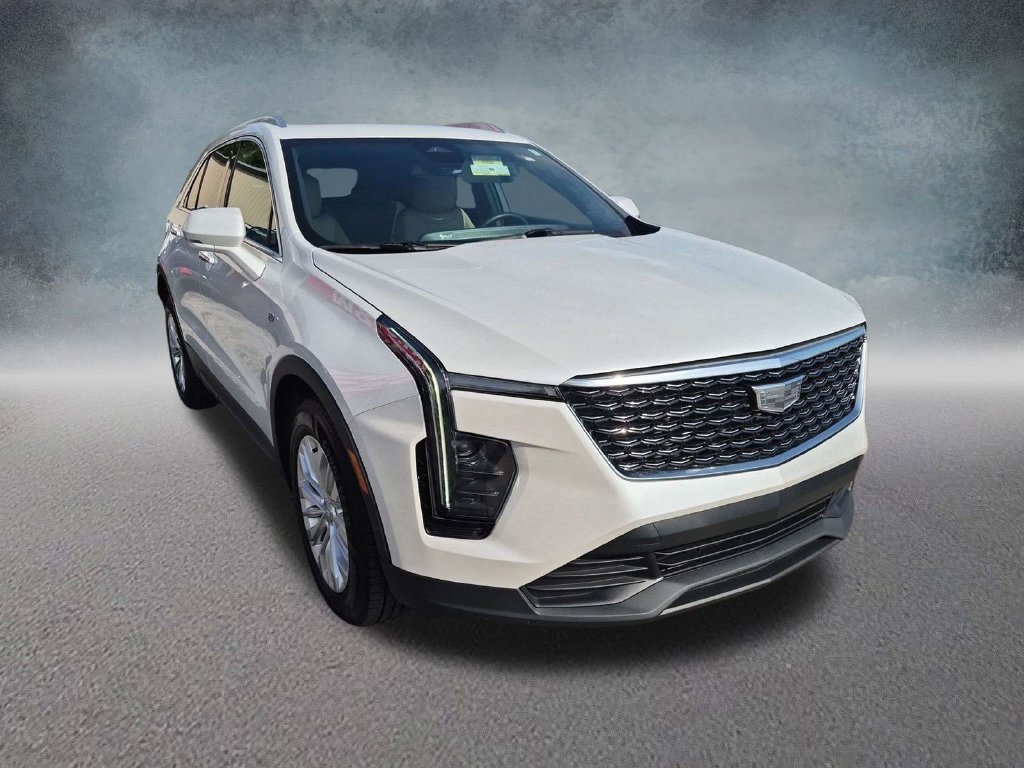 Certified 2024 Cadillac XT4 Luxury FWD image 5