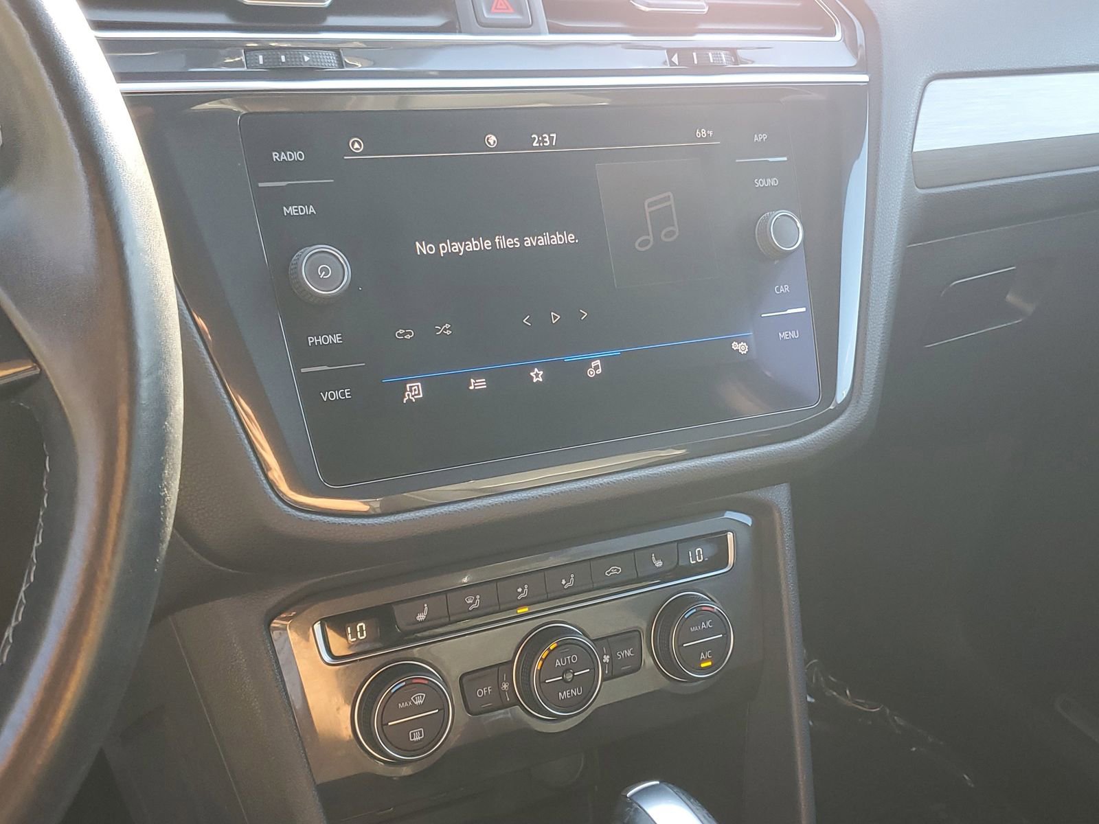 Used 2021 Volkswagen Tiguan SE R-Line image 27