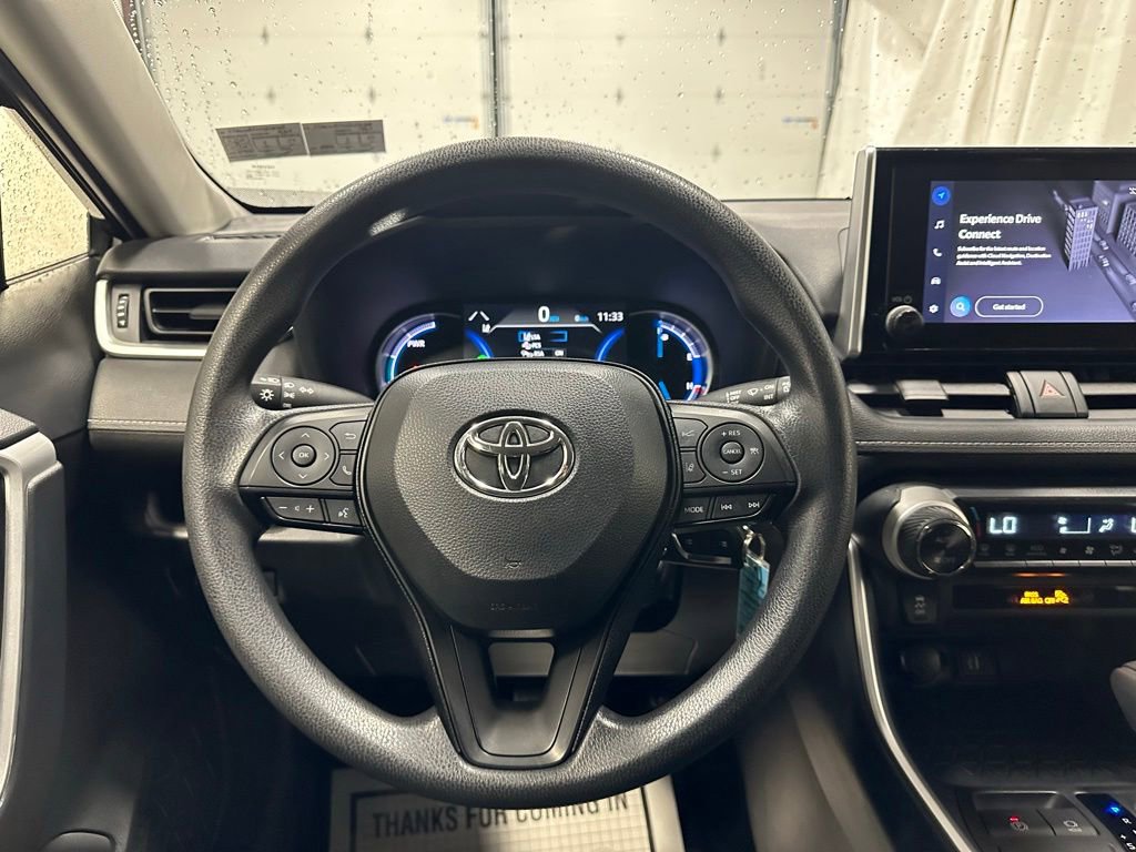 Used 2025 Toyota RAV4 LE AWD/4WD image 18