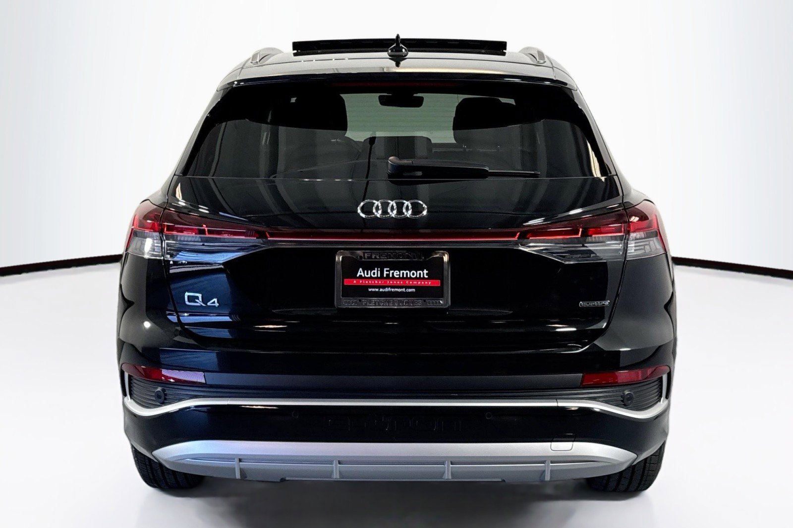 Used 2026 Audi Q4 e-tron Premium Plus w/ Premium Plus AWD/4WD image 6