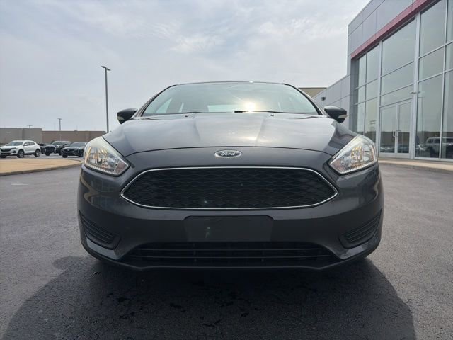 Used 2017 Ford Focus SE w/ Cold Weather Package image 2