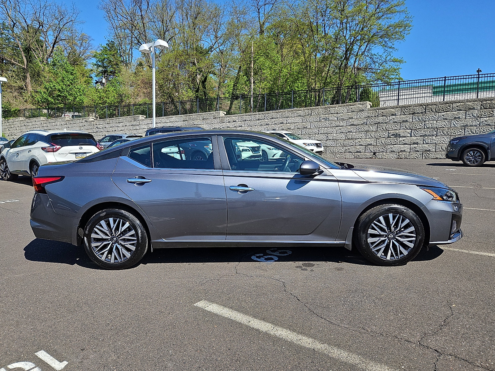Certified 2023 Nissan Altima 2.5 SV w/ SV Premium Package AWD/4WD image 7