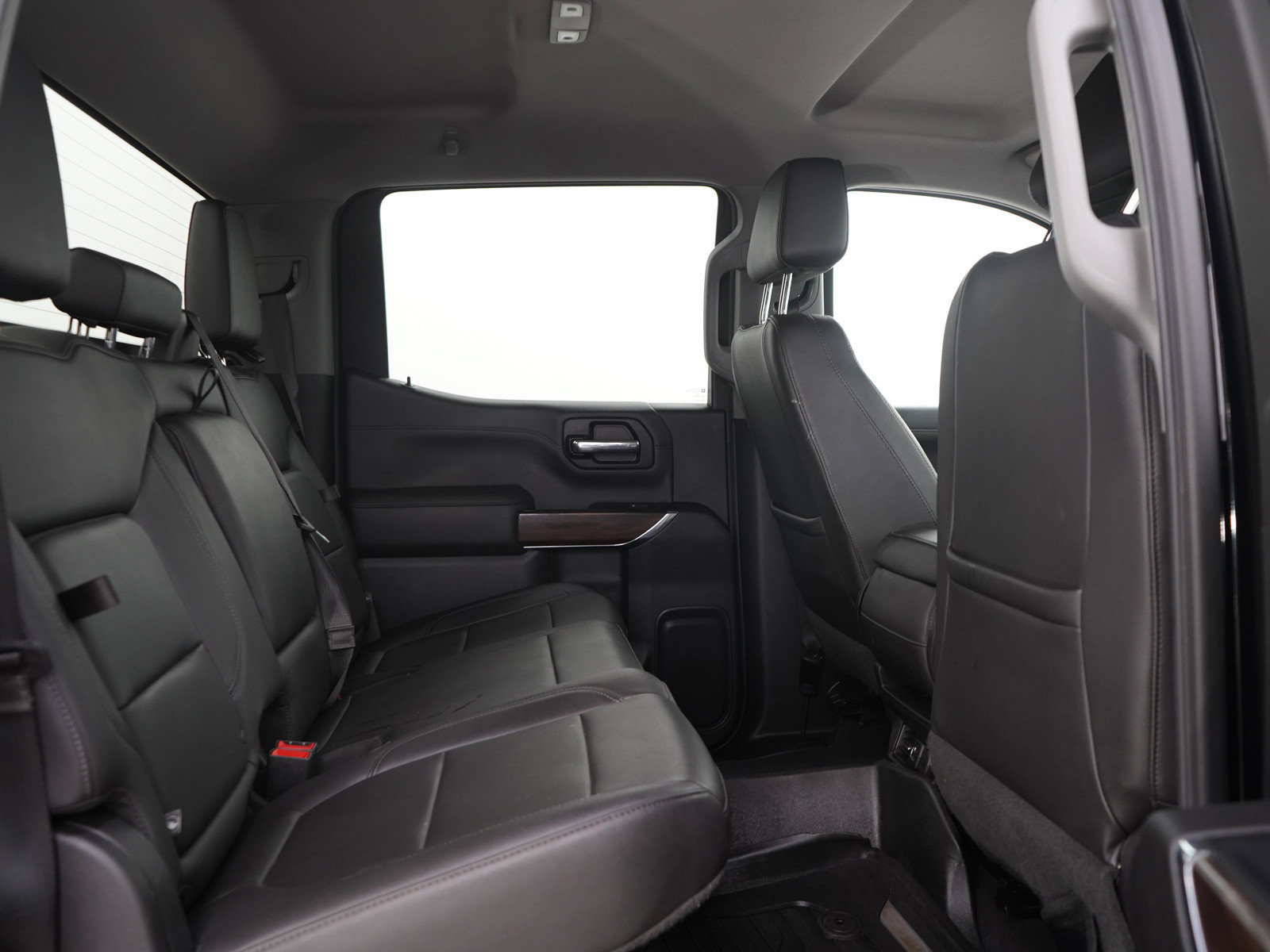 Used 2019 GMC Sierra 1500 SLT w/ Driver Alert Package I AWD/4WD image 13