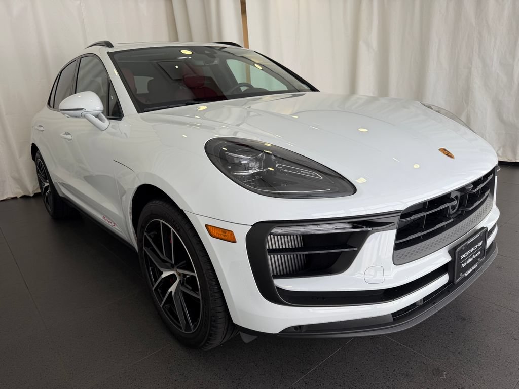 Certified 2026 Porsche Macan S AWD/4WD image 7