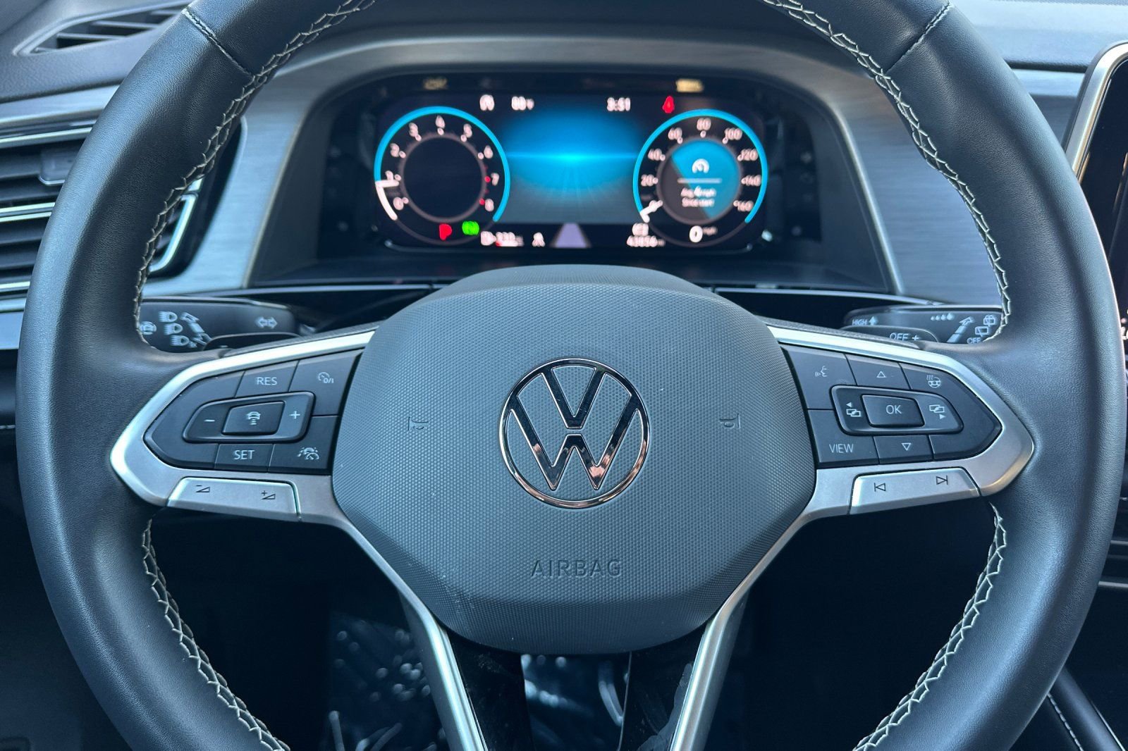 Used 2024 Volkswagen Atlas Cross Sport SE image 26