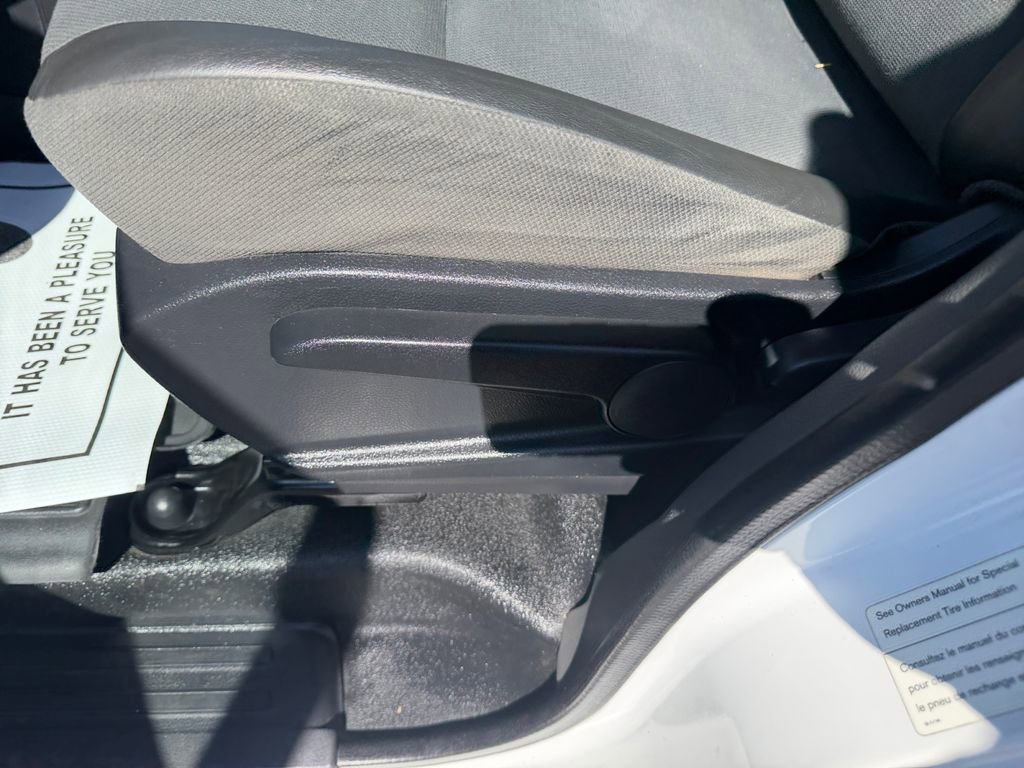 Used 2015 Chevrolet City Express LT image 13