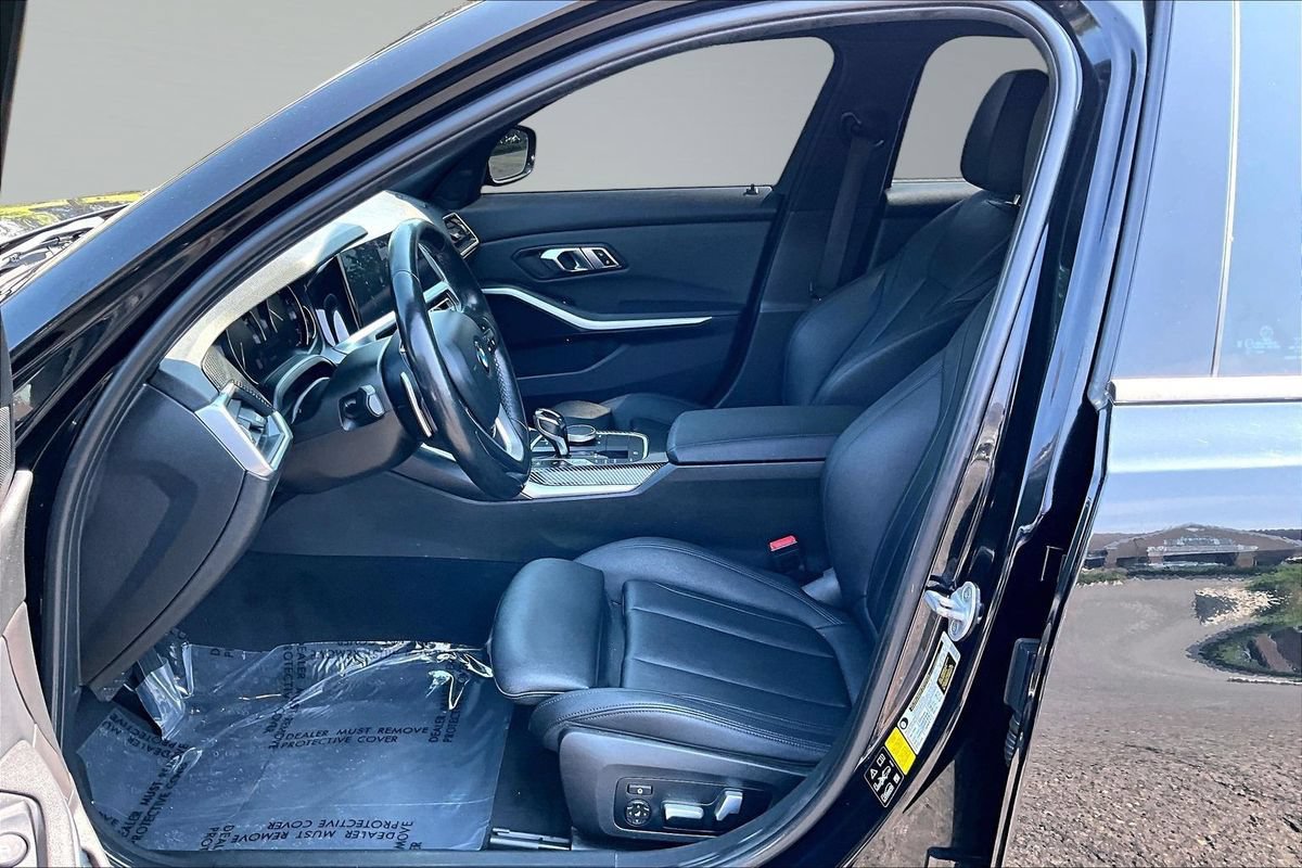 Used 2020 BMW 330i xDrive Sedan w/ Convenience Package AWD/4WD image 10