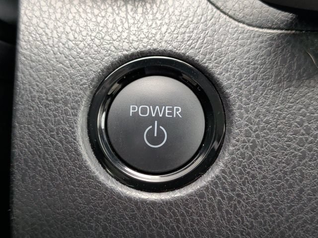 Used 2025 Toyota Camry XLE FWD image 23