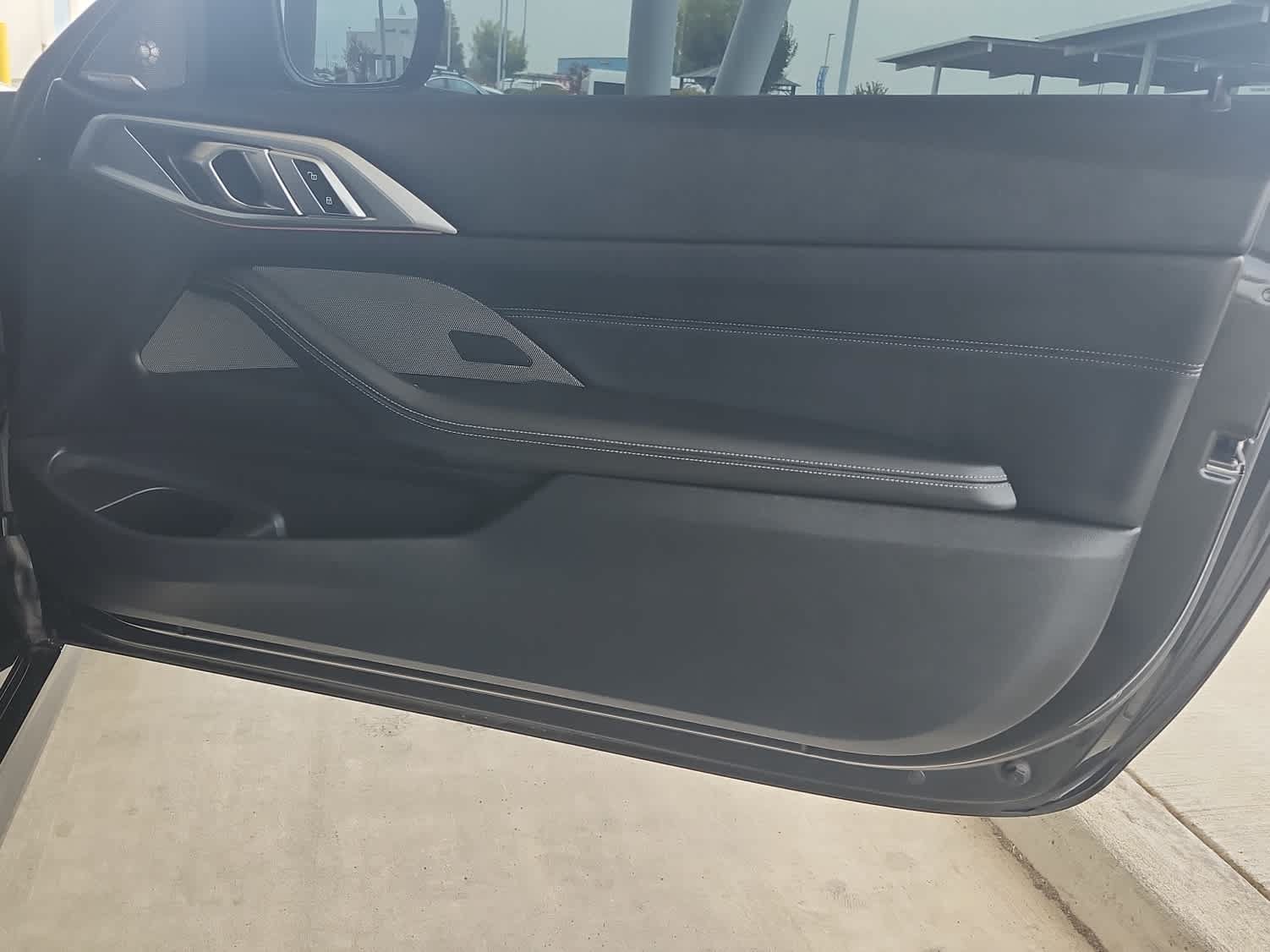 Used 2024 BMW 430i Coupe w/ M Sport Package RWD image 12