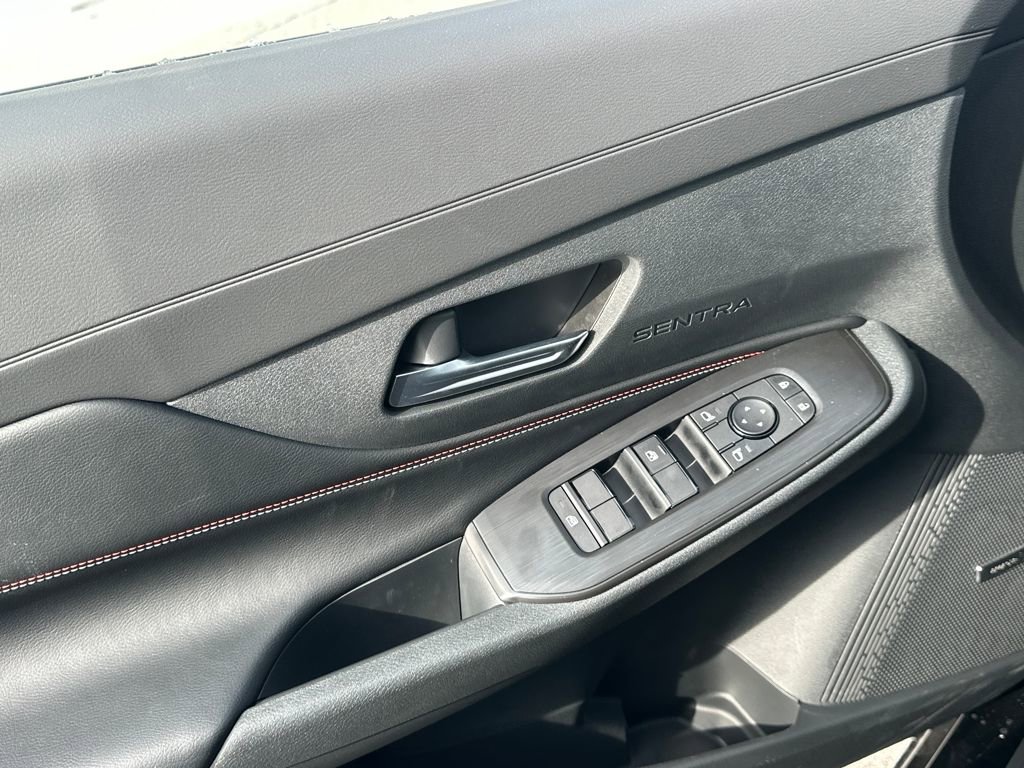 New 2026 Nissan Sentra SR w/ SR Premium Package FWD image 10