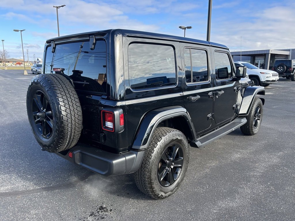 Used 2022 Jeep Wrangler Unlimited Sahara image 6