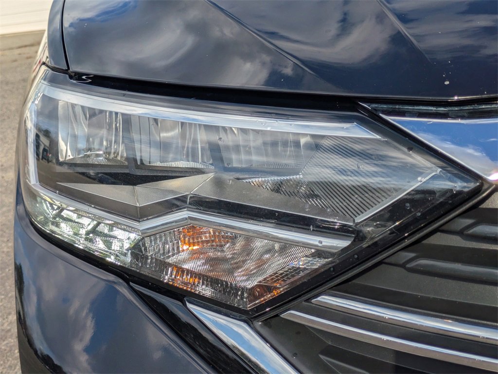 Used 2023 Volkswagen Jetta SE image 10