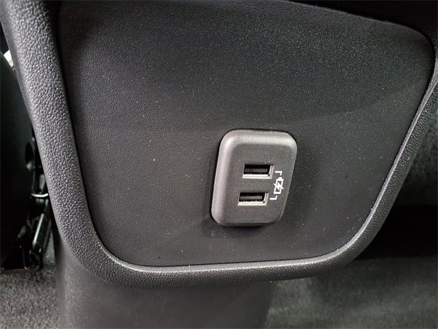 Used 2023 Chevrolet Equinox RS w/ LPO, Floor Liner Package image 17