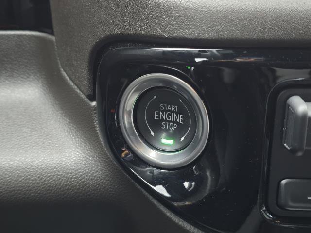 Used 2024 GMC Sierra 1500 SLT w/ SLT Convenience Package image 20