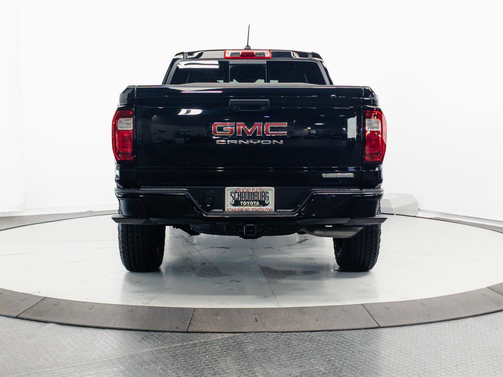Used 2024 GMC Canyon Elevation w/ Convenience Package RWD image 9