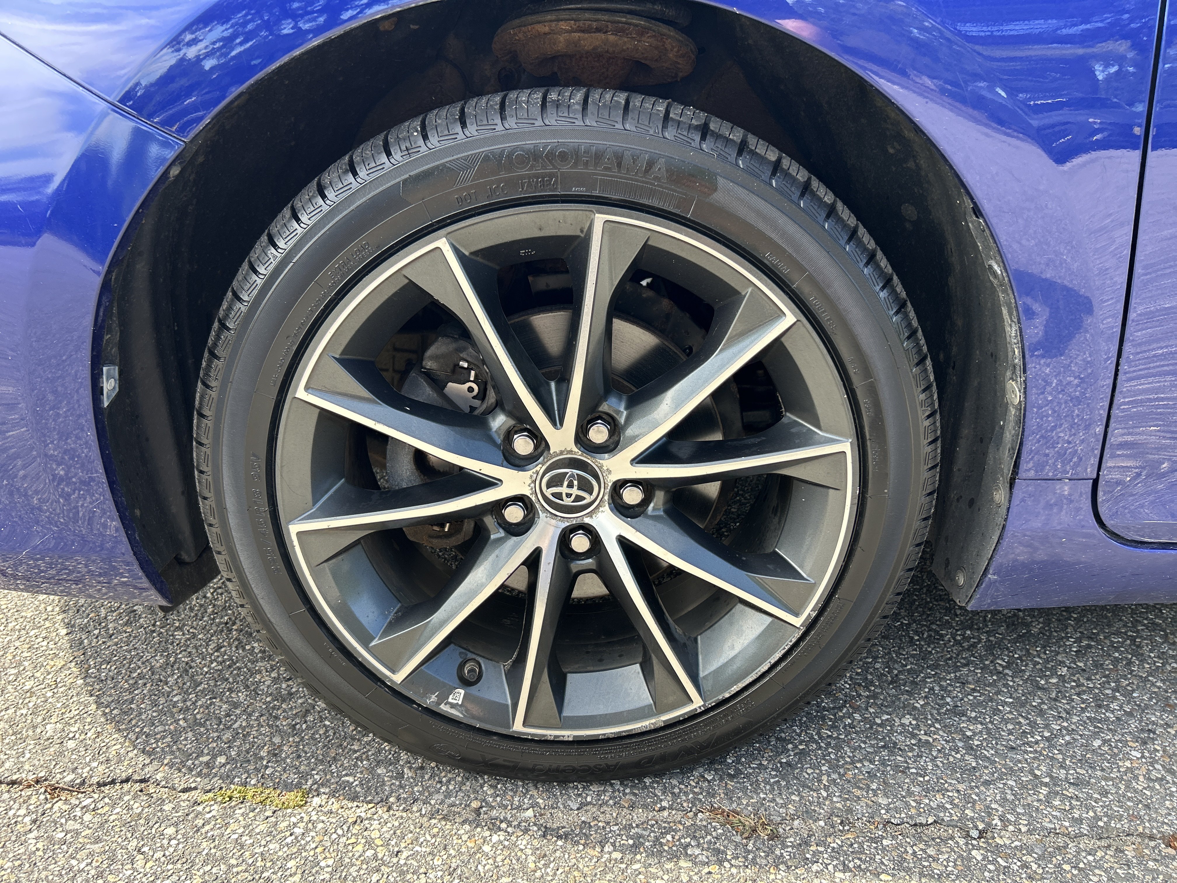 Used 2016 Toyota Camry XSE w/ Moonroof Package FWD image 12