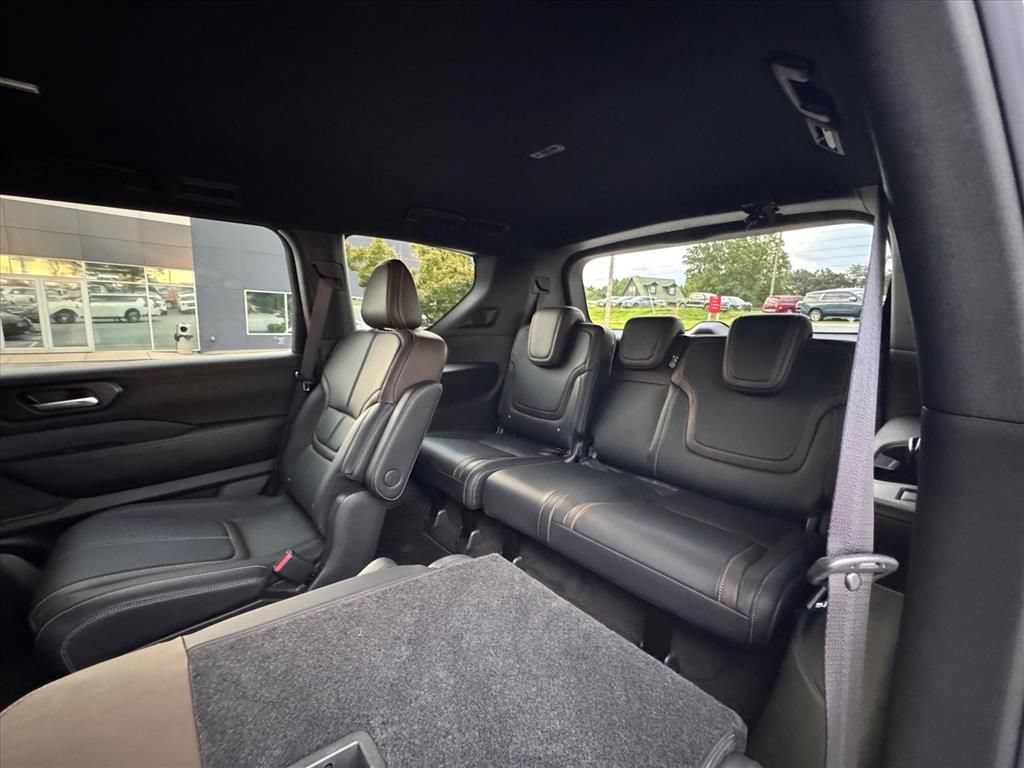 Certified 2025 Nissan Armada SL w/ Captain's Chari Seat Package AWD/4WD image 14