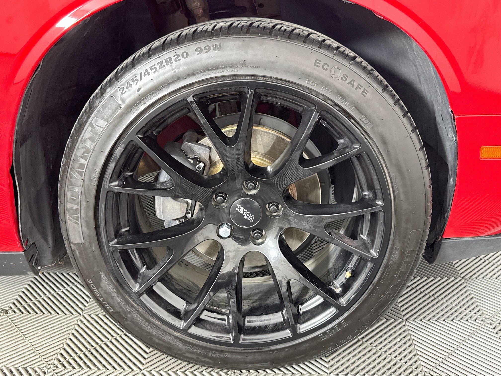 Used 2016 Dodge Challenger SXT RWD image 25