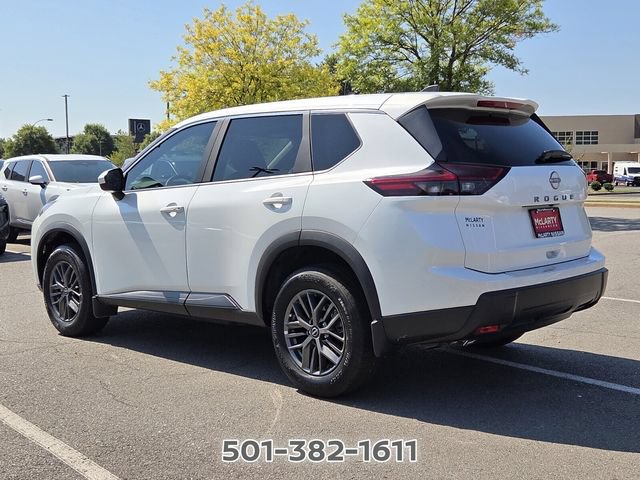 Certified 2026 Nissan Rogue SV FWD image 3