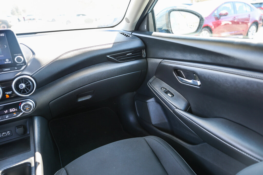 Used 2024 Nissan Sentra SV w/ All-Weather Package FWD image 6