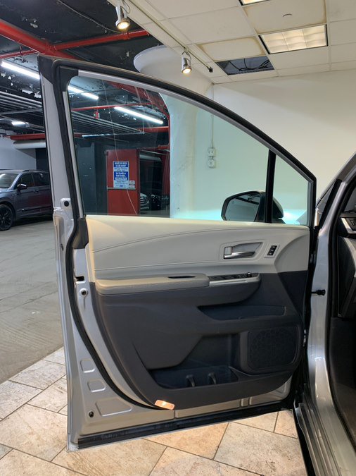 Used 2023 Toyota Sienna Limited w/ Protection Package (TMS) AWD/4WD image 14