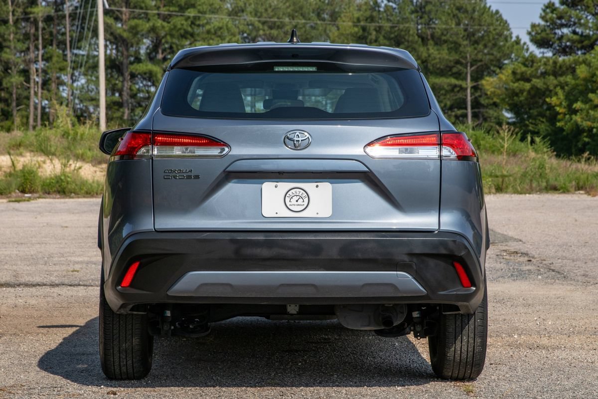 Used 2022 Toyota Corolla Cross L FWD image 7