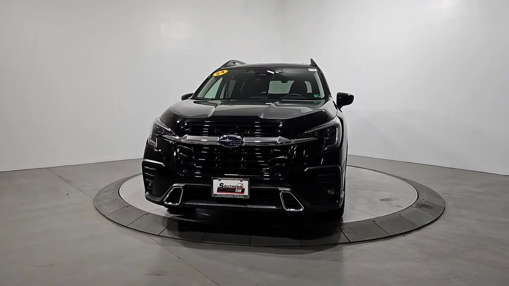 Used 2024 Subaru Ascent Touring image 9