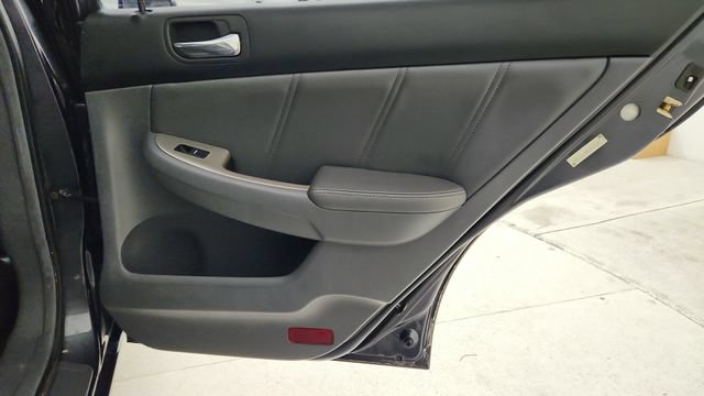 Used 2005 Honda Accord EX-L image 25