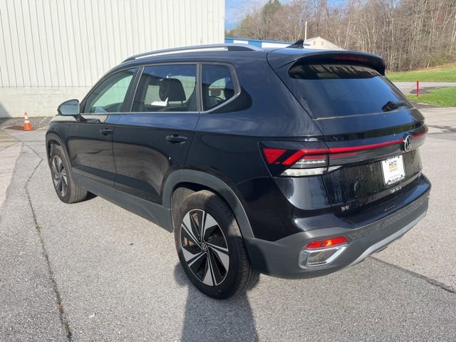 Used 2025 Volkswagen Taos SE image 7