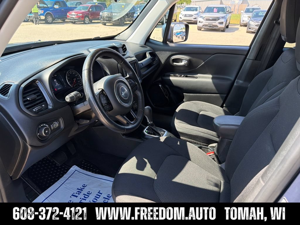 Used 2020 Jeep Renegade Altitude AWD/4WD image 21