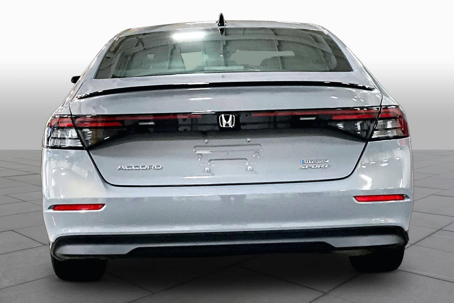 Used 2025 Honda Accord Sport image 5