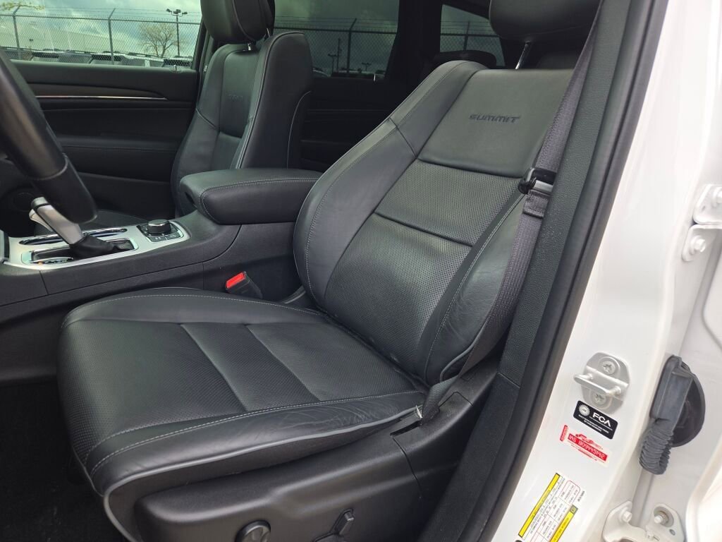 Used 2021 Jeep Grand Cherokee Summit w/ Platinum Series Group AWD/4WD image 25