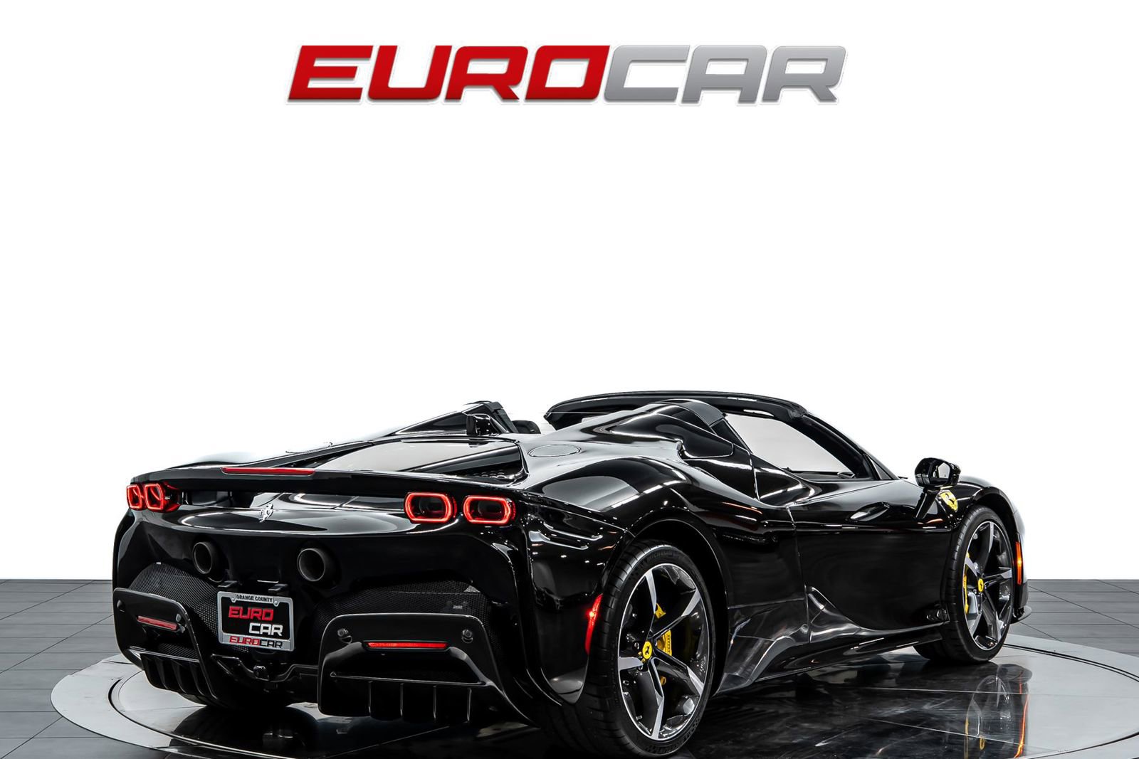 Used 2023 Ferrari SF90 Spider AWD/4WD image 6