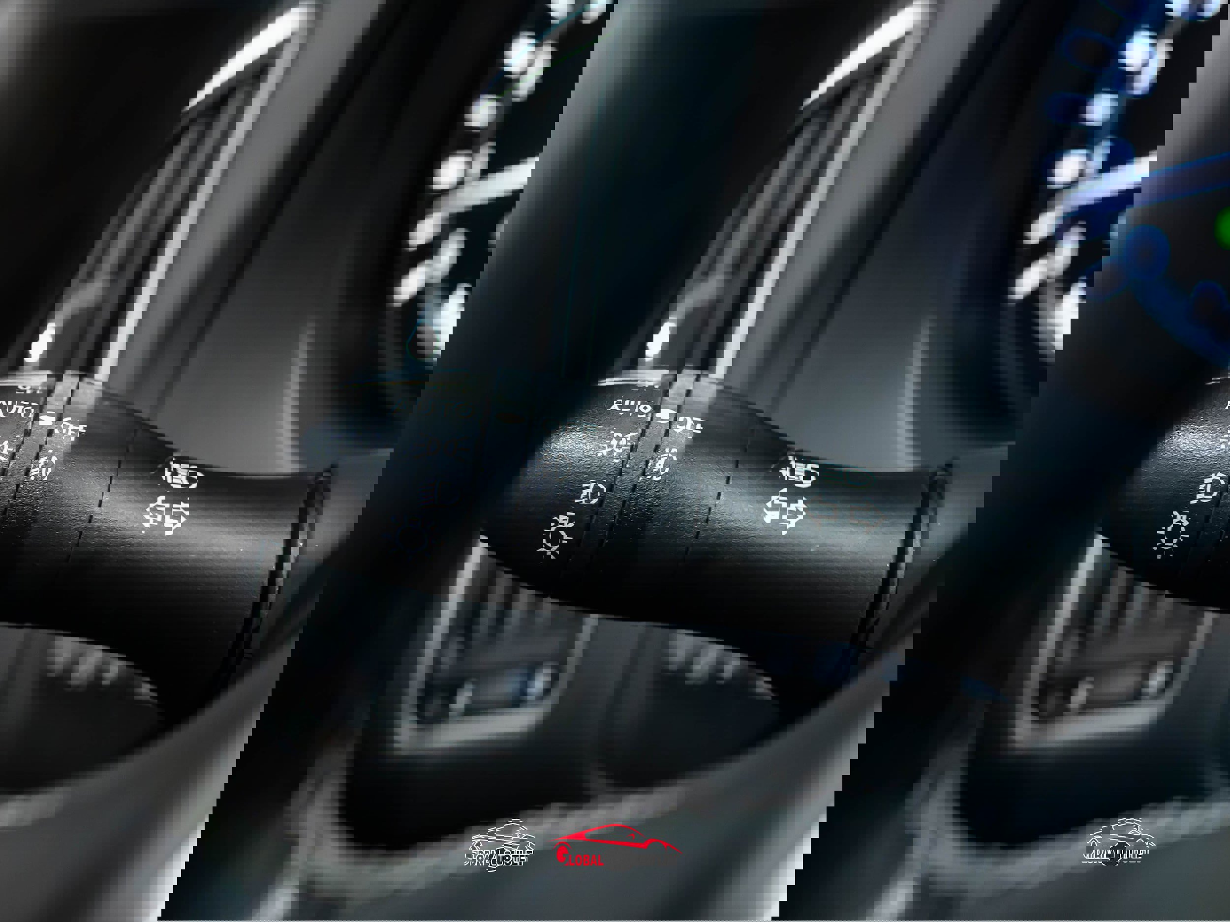 Used 2018 INFINITI Q50 Luxe w/ Sensory Package (Luxe) image 27