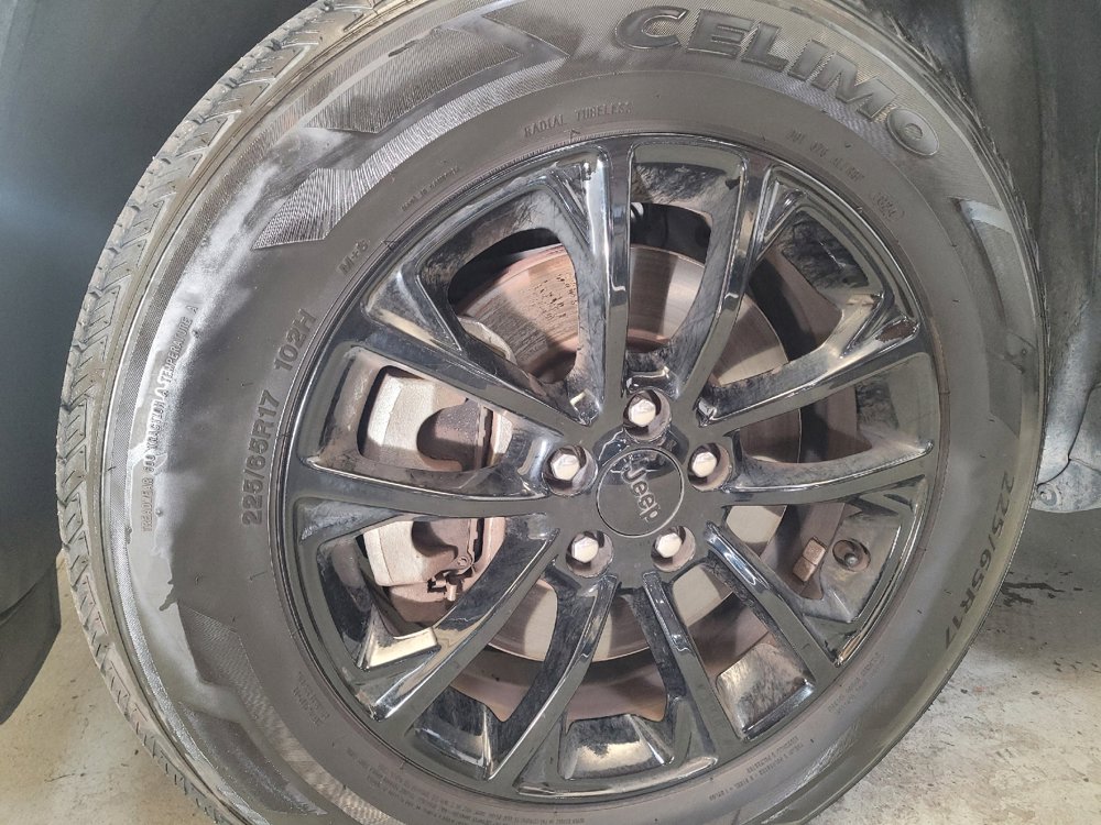 Used 2023 Jeep Cherokee Altitude Lux image 31