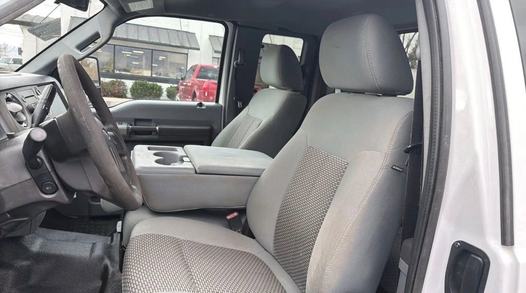 Used 2011 Ford F250 XLT w/ XLT Interior Pkg image 9