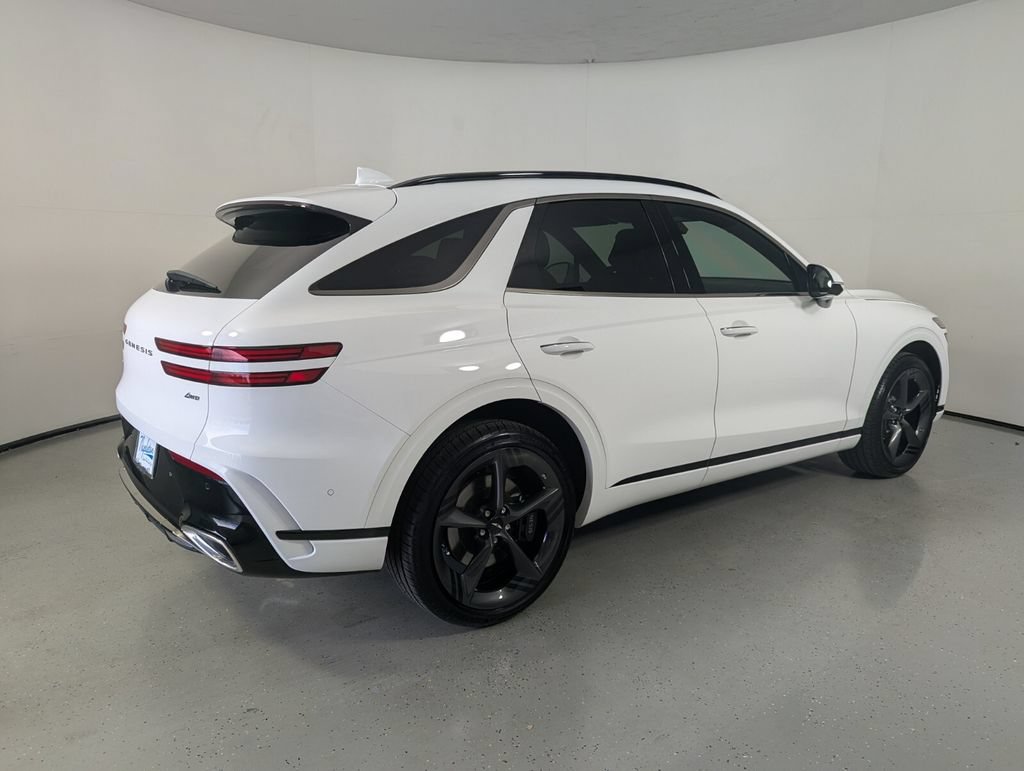 Used 2026 Genesis GV70 2.5T Sport Prestige AWD/4WD image 7