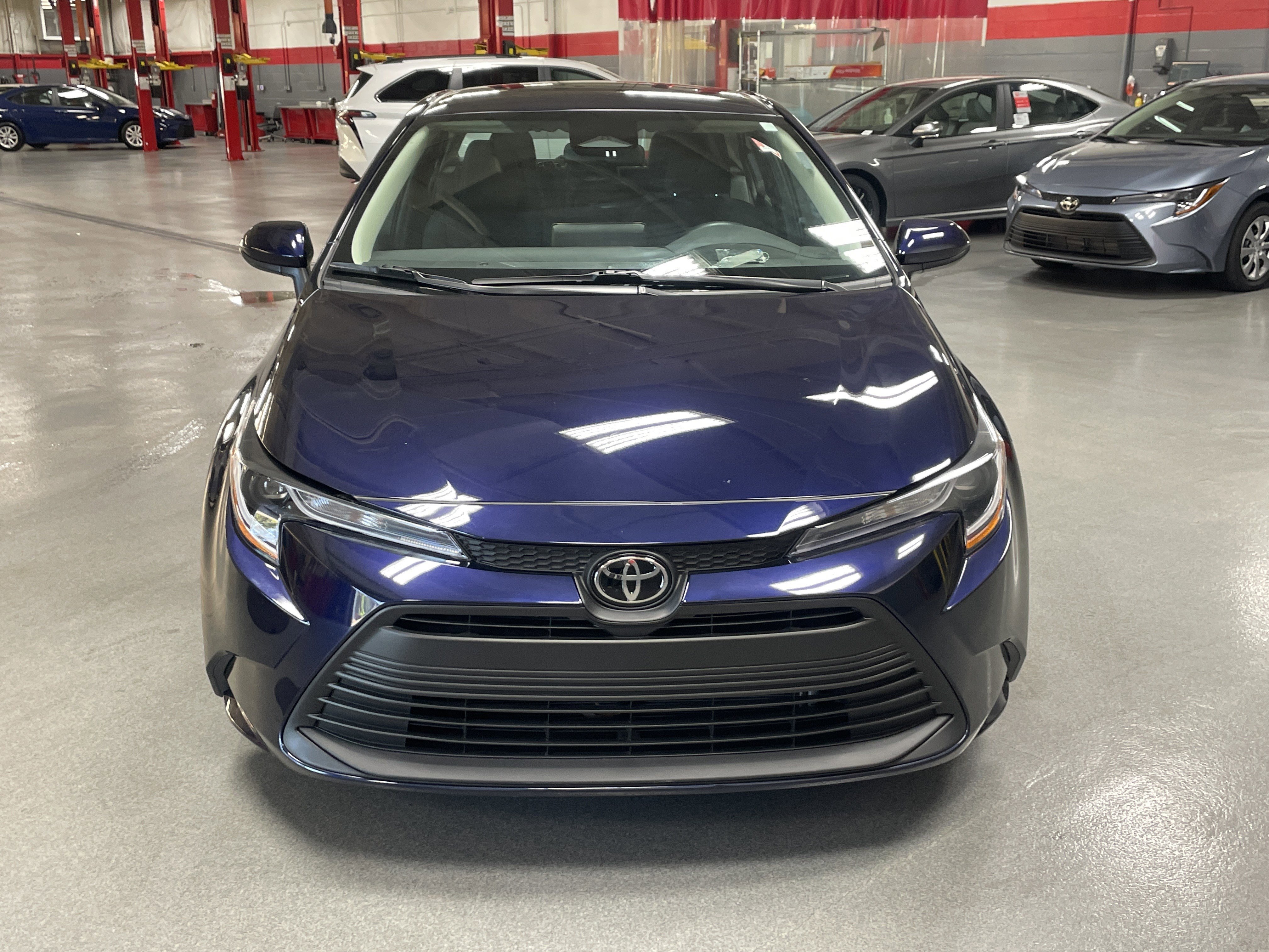 Used 2024 Toyota Corolla LE image 3