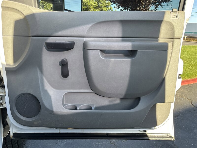 Used 2011 Chevrolet Silverado 3500 W/T AWD/4WD image 34