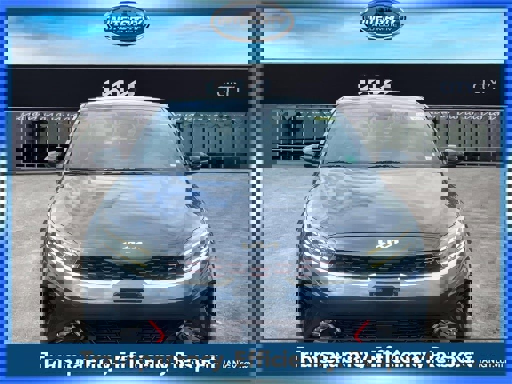 Used 2023 Kia Forte GT image 2