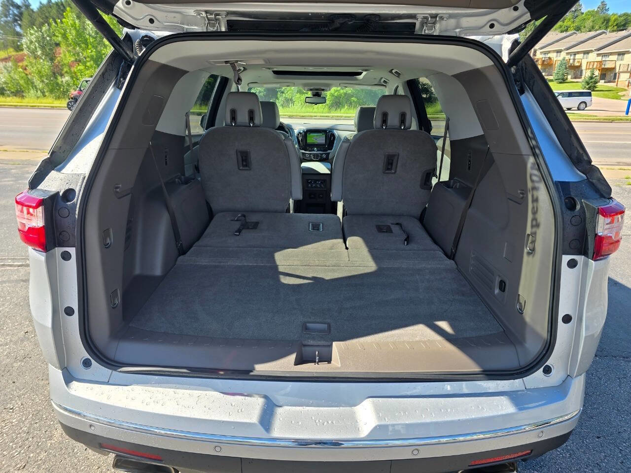 Used 2018 Chevrolet Traverse Premier image 32