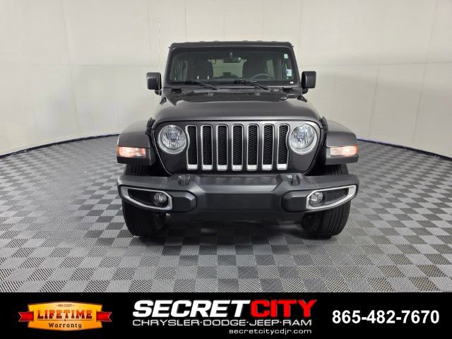 Used 2023 Jeep Wrangler Unlimited Sahara AWD/4WD image 2