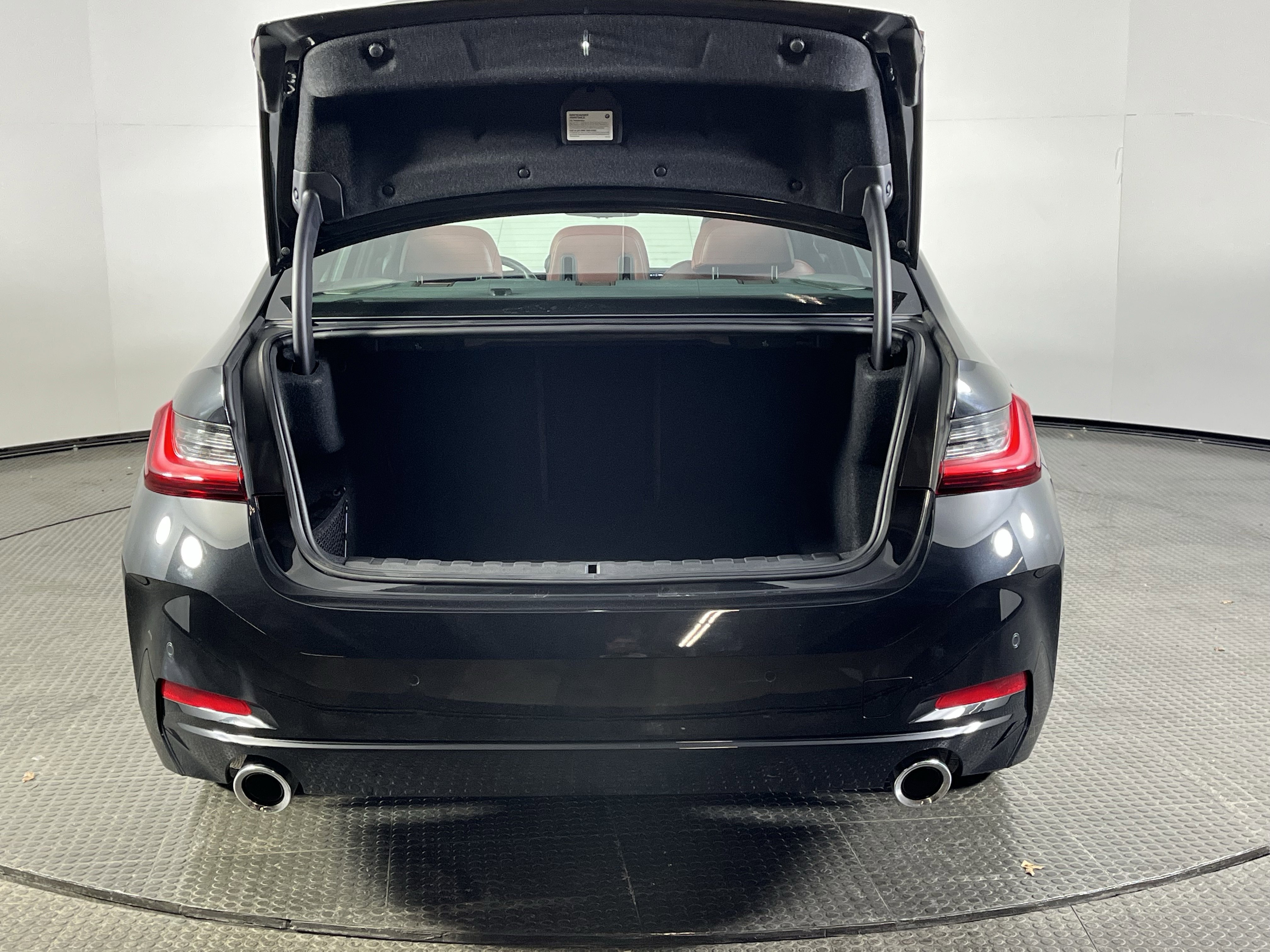 Certified 2024 BMW 330i xDrive Sedan w/ Premium Package image 8