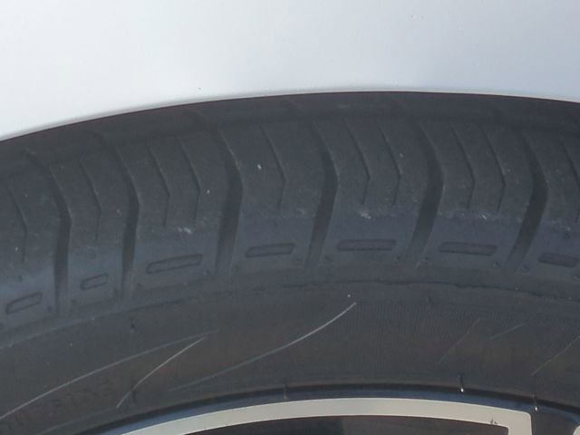 Used 2023 Hyundai Elantra Limited image 18