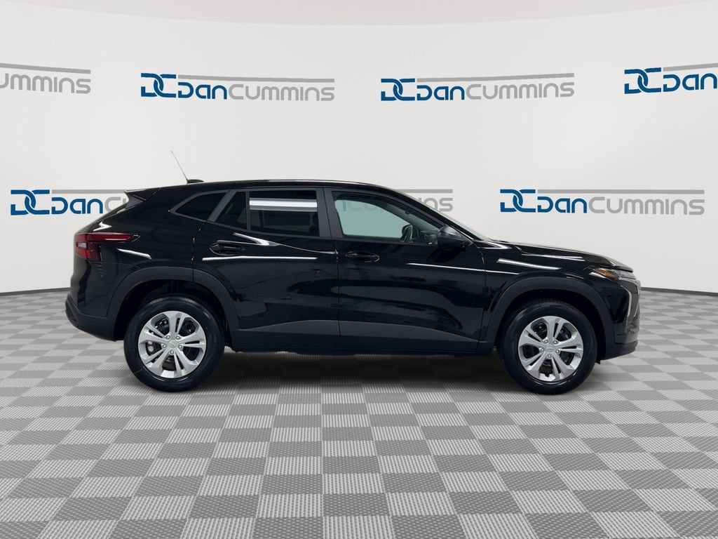 New 2026 Chevrolet Trax LS FWD image 9
