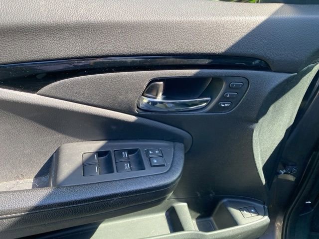 Used 2016 Honda Pilot Elite image 16