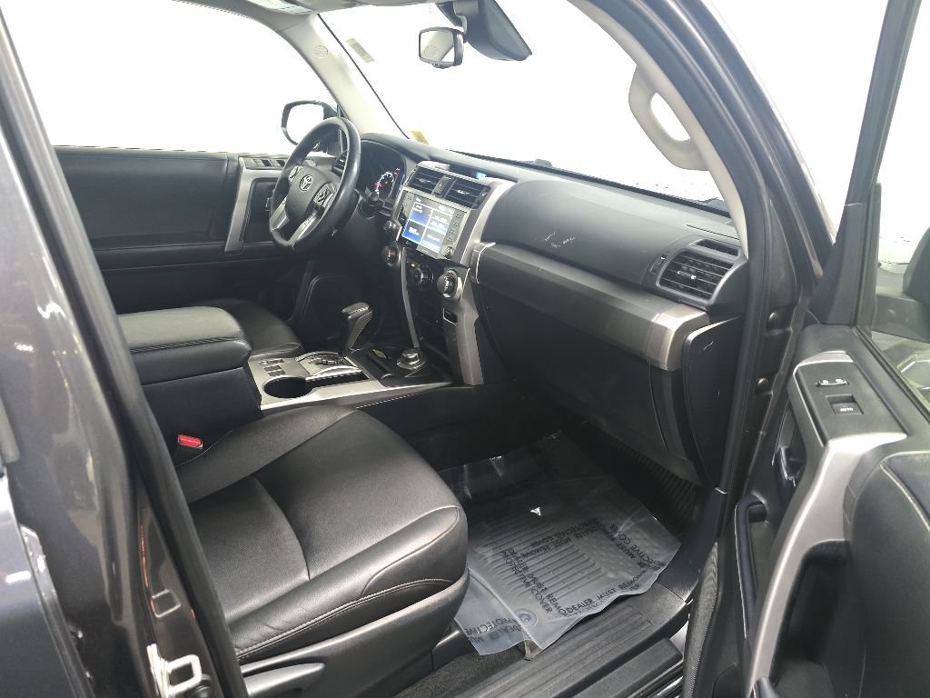 Used 2023 Toyota 4Runner TRD Sport AWD/4WD image 10